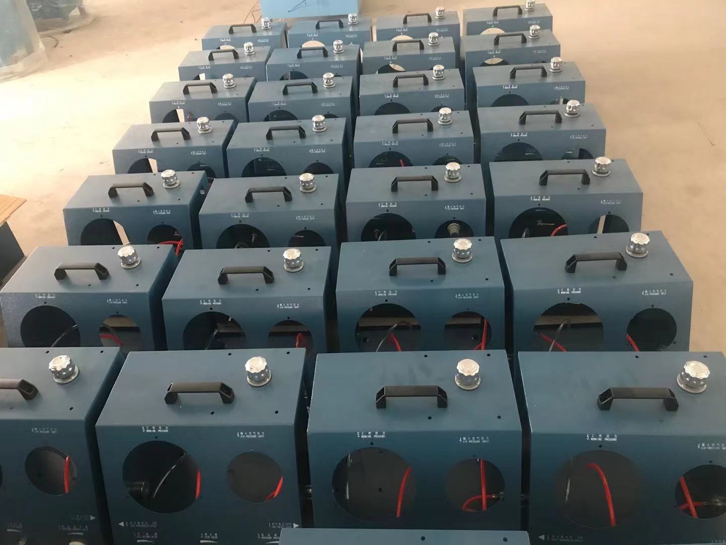 Many pneumatic high-pressure pumps